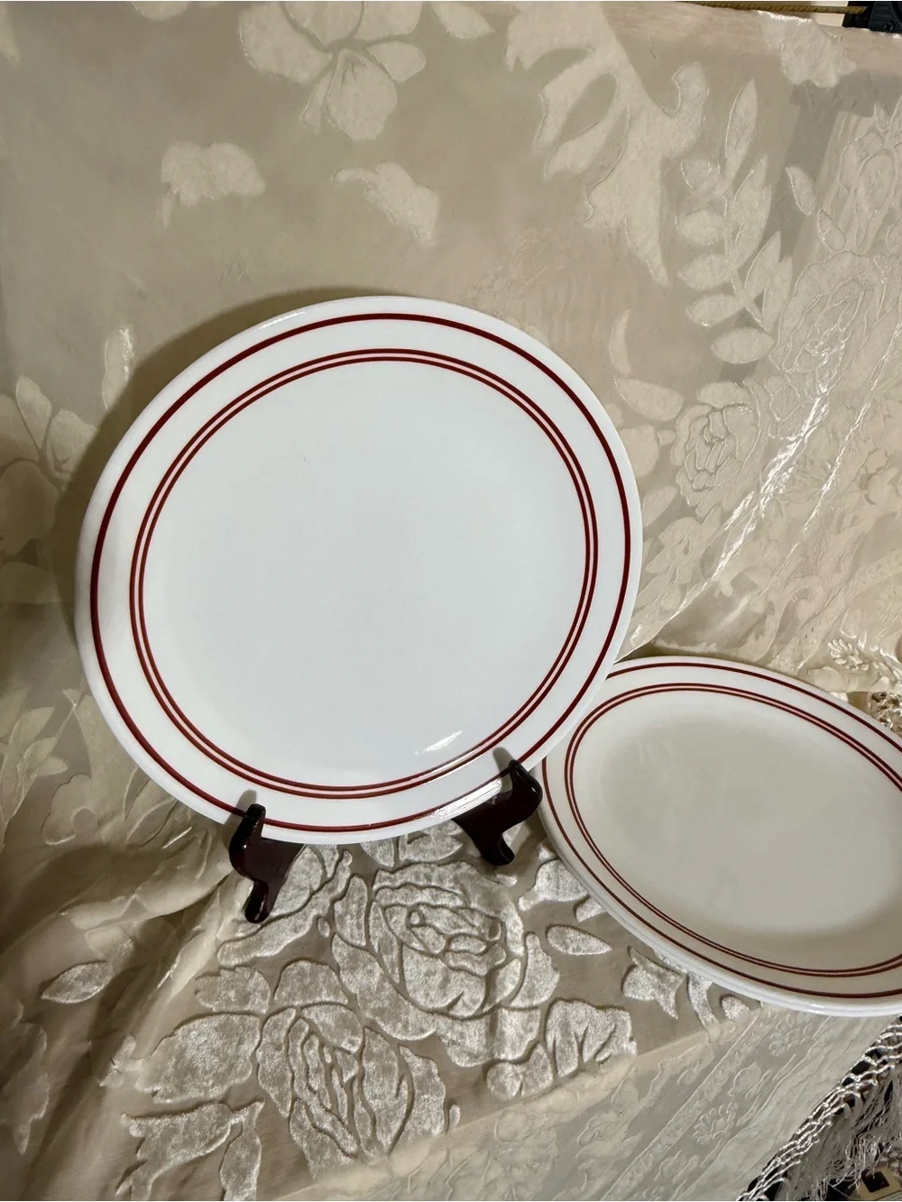Set of 4 Corelle Vitrelle 10in Dinner Plate Classic Café Red Pattern